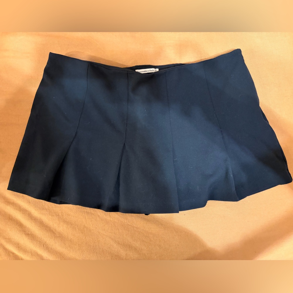 Abercrombie & Fitch Pleated Mini Skort